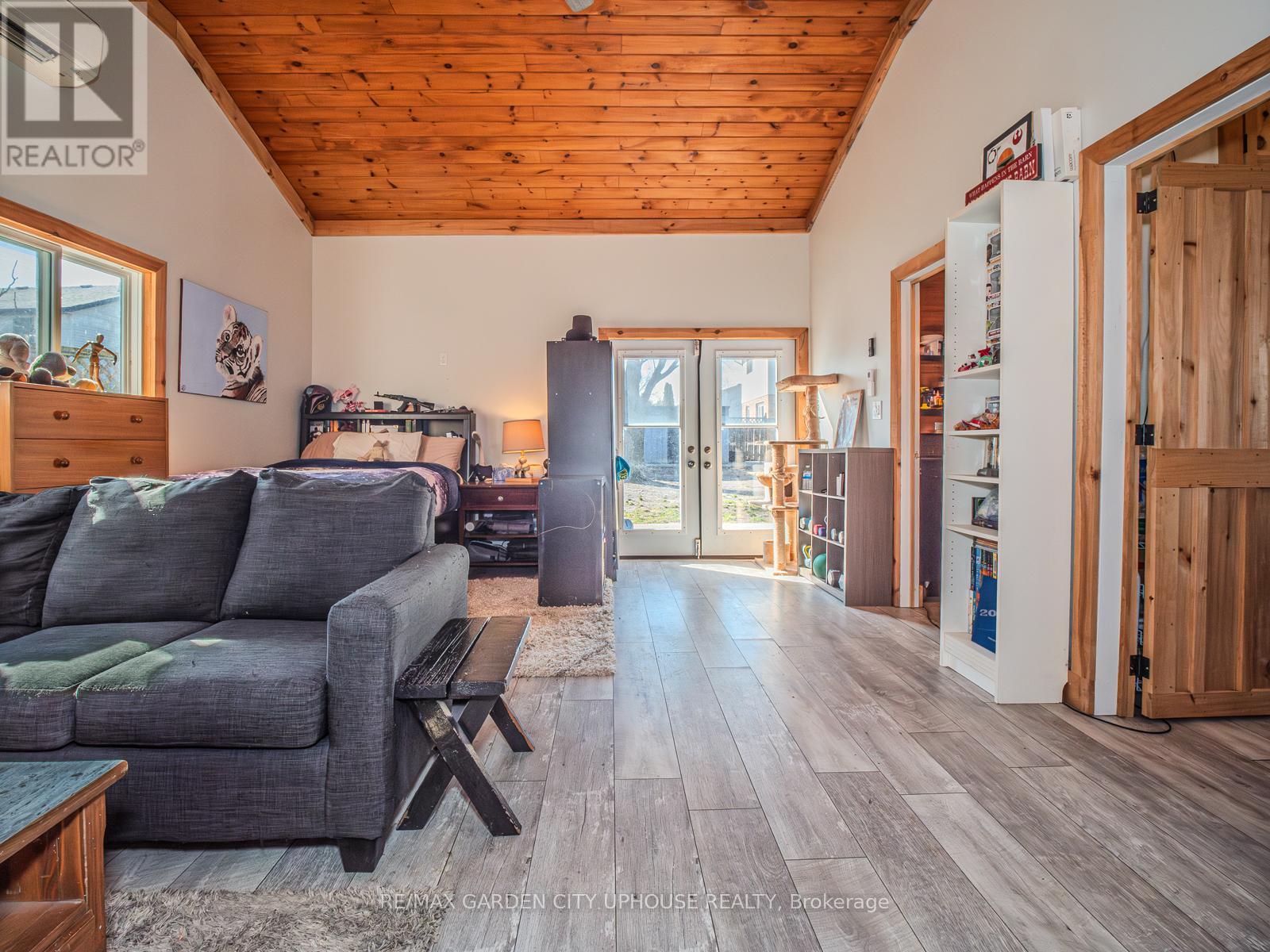 190 First Street Louth Street, St. Catharines, Ontario  L2S 0A6 - Photo 22 - X12984916