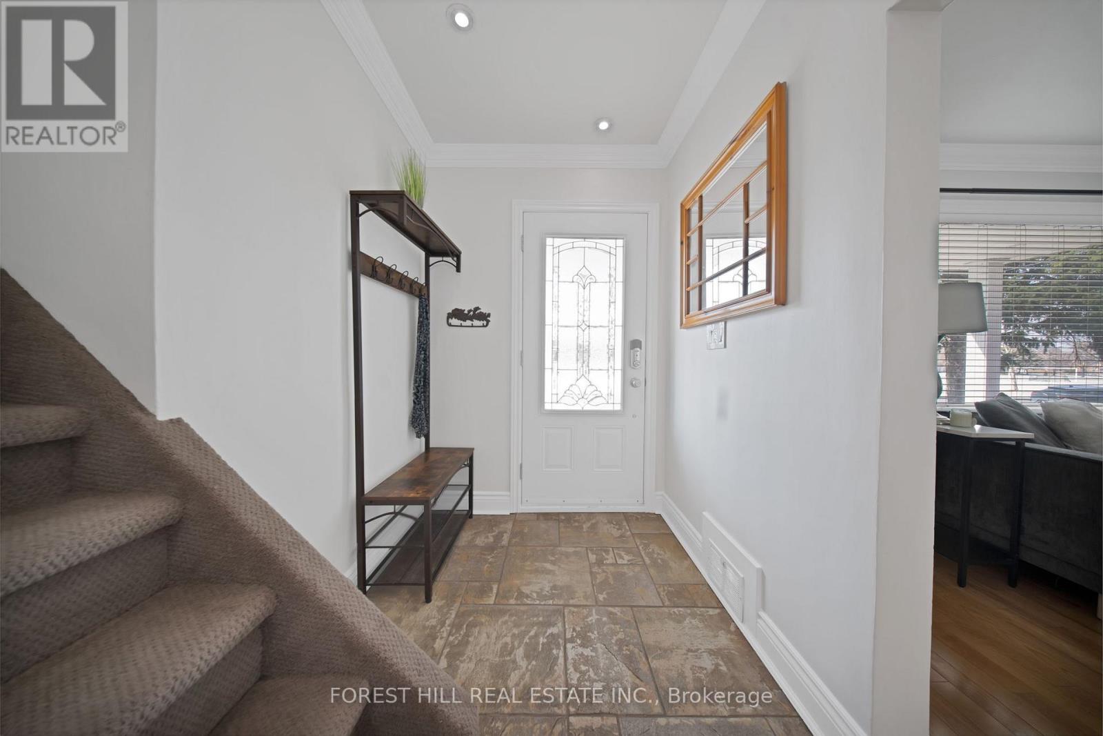 34 Edge Park Avenue, Toronto, Ontario  M1L 2E6 - Photo 3 - E12982296