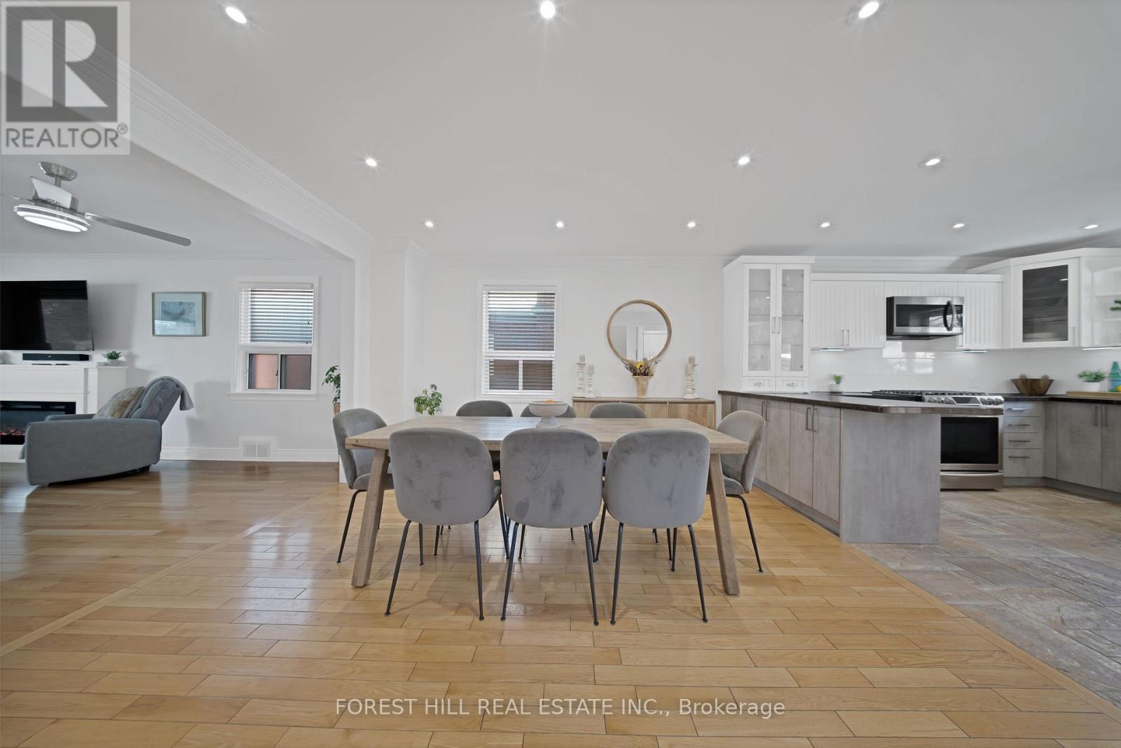 34 Edge Park Avenue, Toronto, Ontario  M1L 2E6 - Photo 17 - E12982296