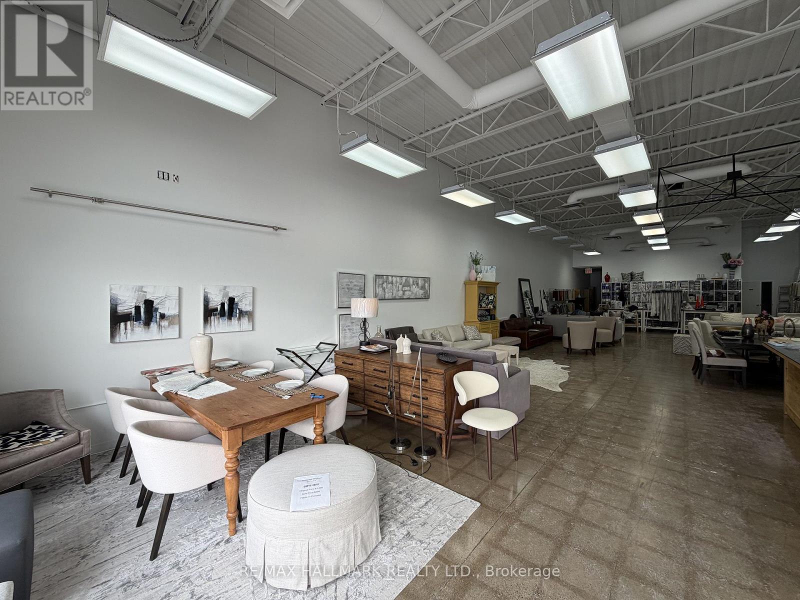 8 - 2 Allaura Boulevard E, Aurora, Ontario  L4G 3S5 - Photo 8 - N12773058