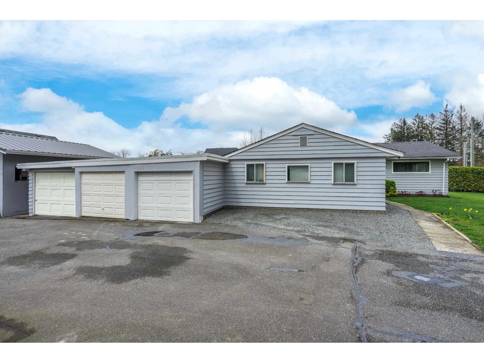 1361 200 Street, Langley, British Columbia  V2Z 1W5 - Photo 4 - R3109186