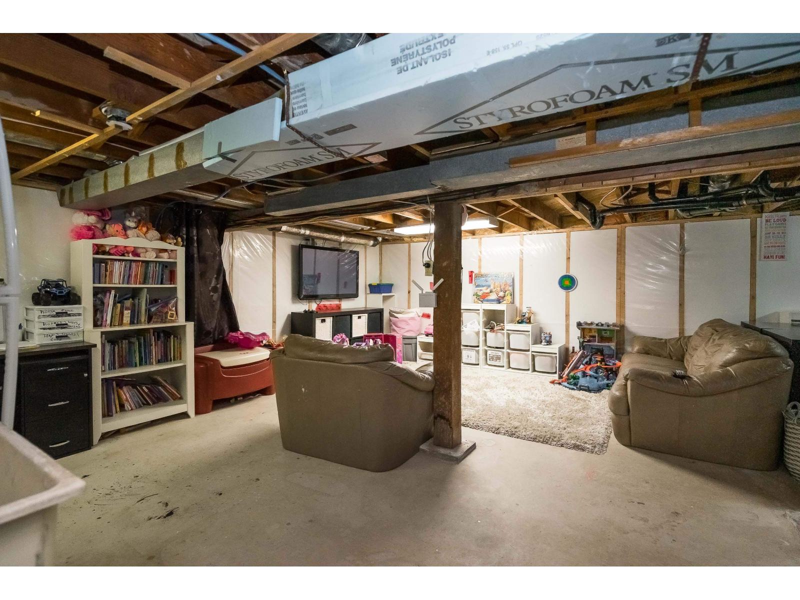 1361 200 Street, Langley, British Columbia  V2Z 1W5 - Photo 34 - R3109186