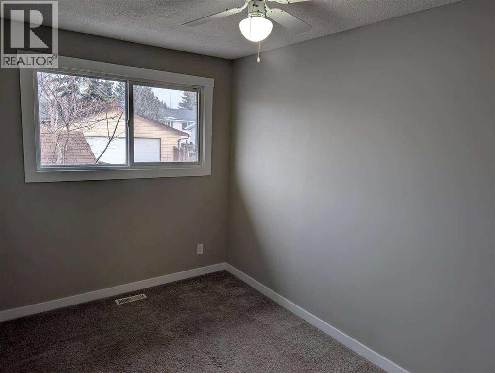 528 Queensland Place Se, Calgary, Alberta  T2J 4T3 - Photo 24 - A2291797