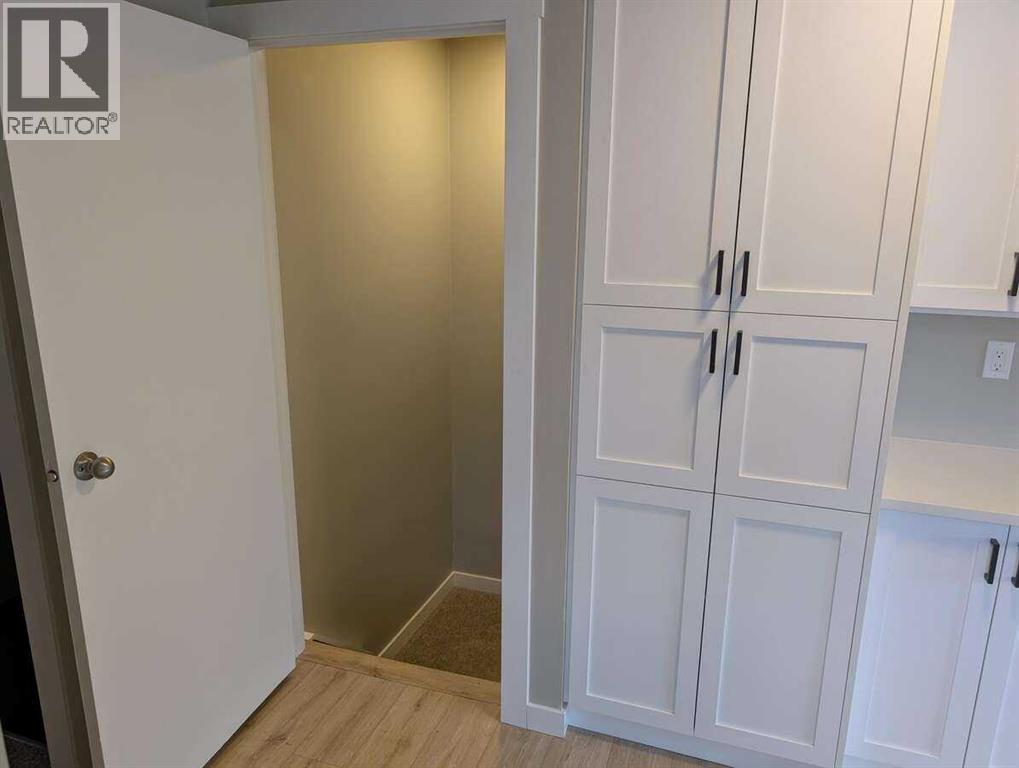 528 Queensland Place Se, Calgary, Alberta  T2J 4T3 - Photo 14 - A2291797