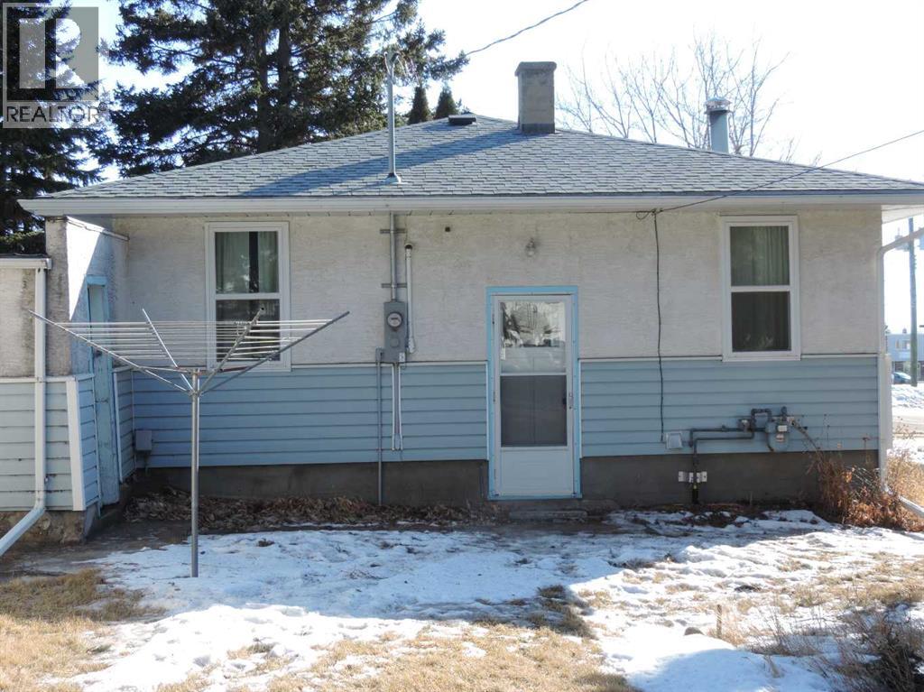 4938 51 Avenue, Bentley, Alberta  T0C 0J0 - Photo 8 - A2292463