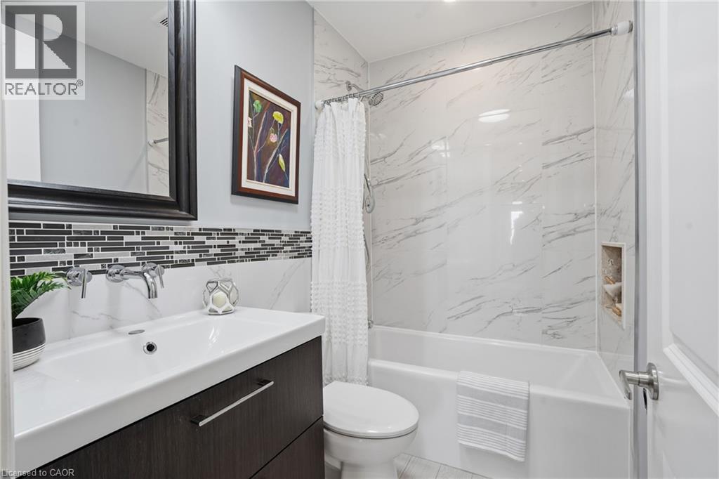 208 East 44th Street, Hamilton, Ontario  L8T 3H6 - Photo 15 - 40819475