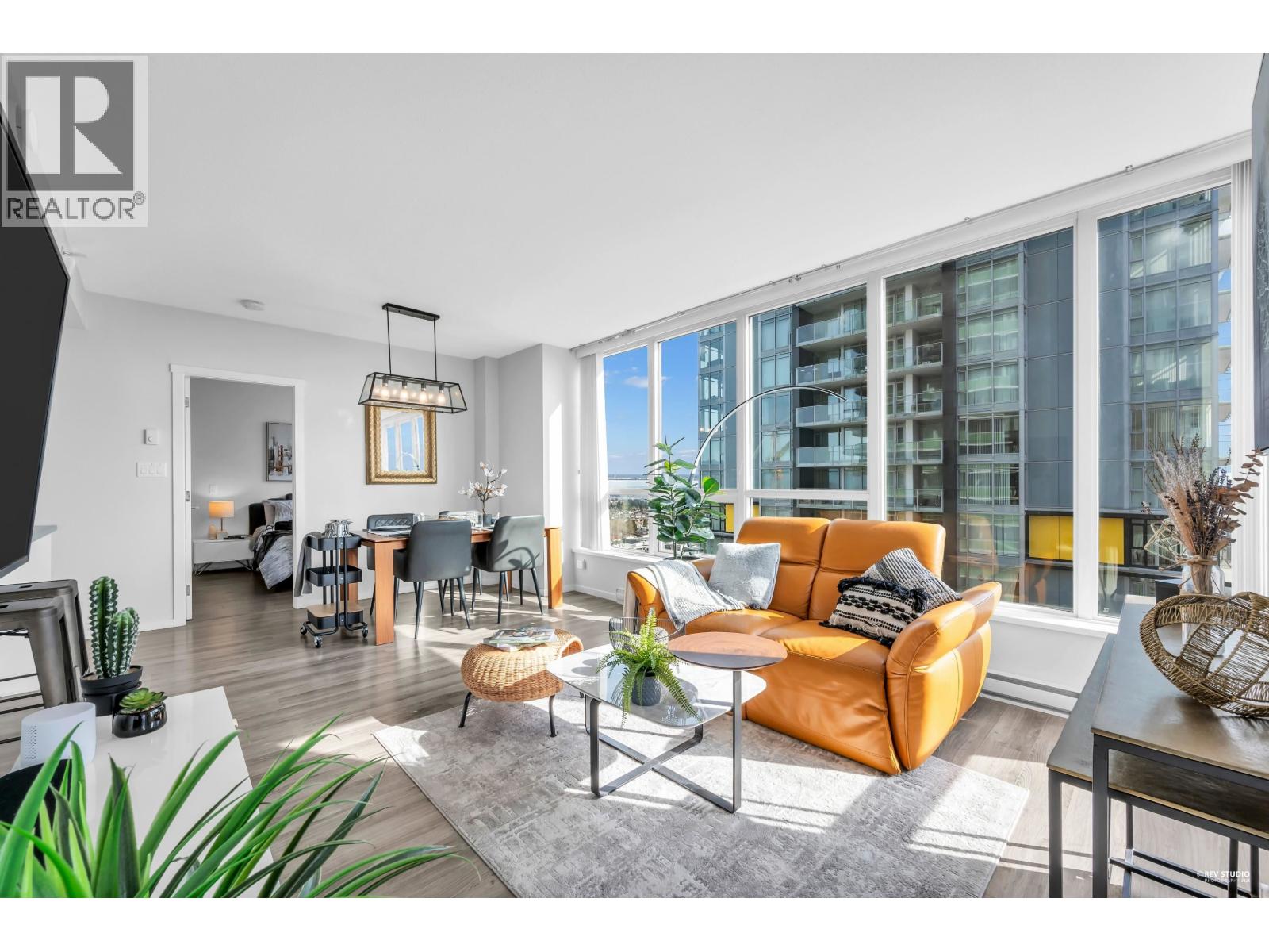 2201 6638 Dunblane Avenue, Burnaby, British Columbia  V5H 0G8 - Photo 4 - R3109752