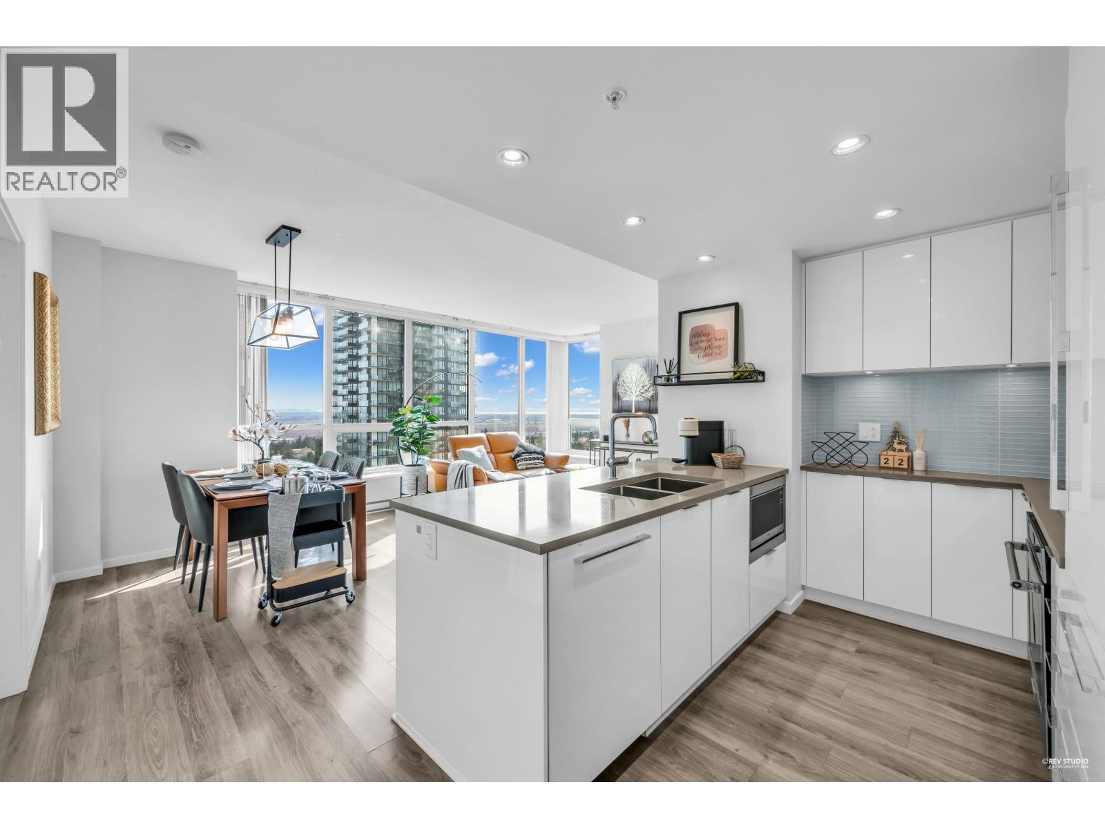 2201 6638 Dunblane Avenue, Burnaby, British Columbia  V5H 0G8 - Photo 11 - R3109752