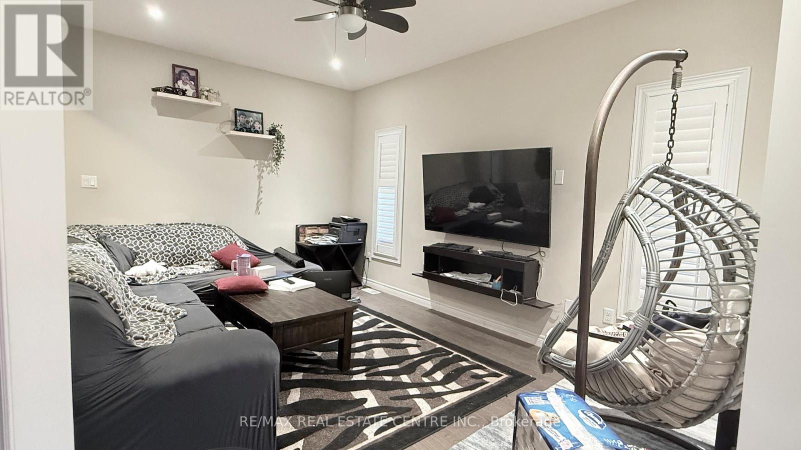 110 Rivertrail Avenue, Kitchener, Ontario  N2A 0H9 - Photo 3 - X12980550