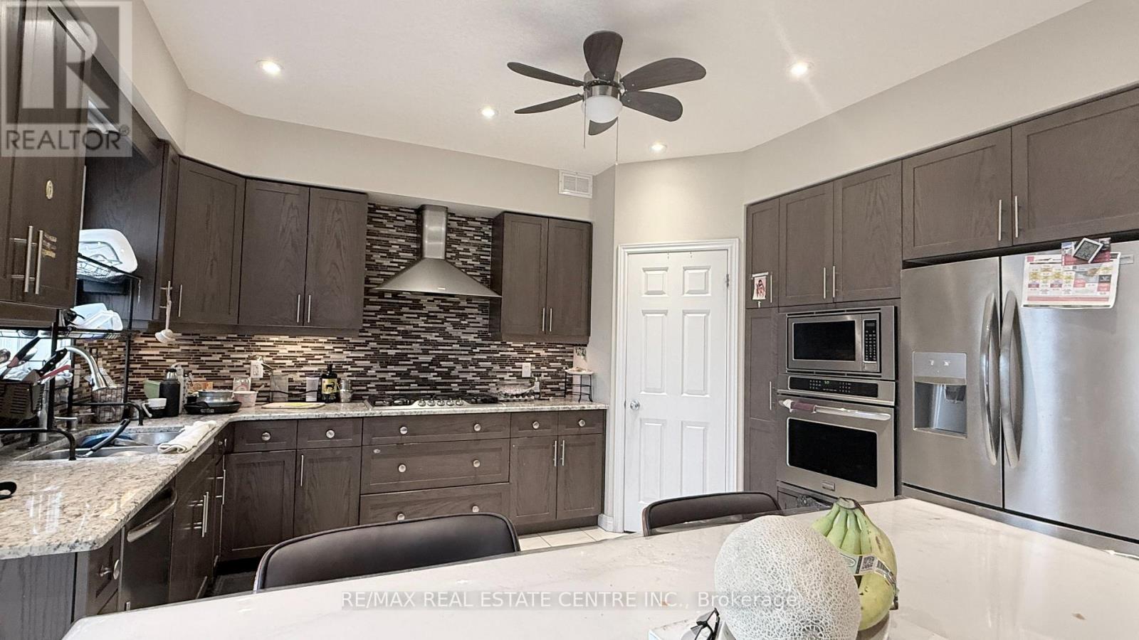 110 Rivertrail Avenue, Kitchener, Ontario  N2A 0H9 - Photo 9 - X12980550