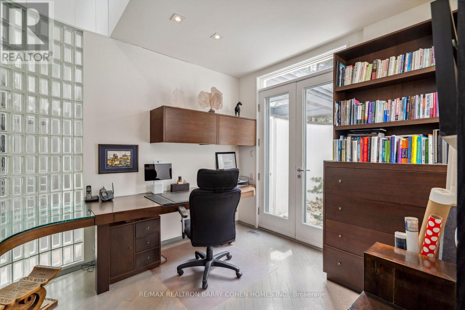 18 Timberglade Court, Toronto, Ontario  M2L 2Y2 - Photo 30 - C12984882