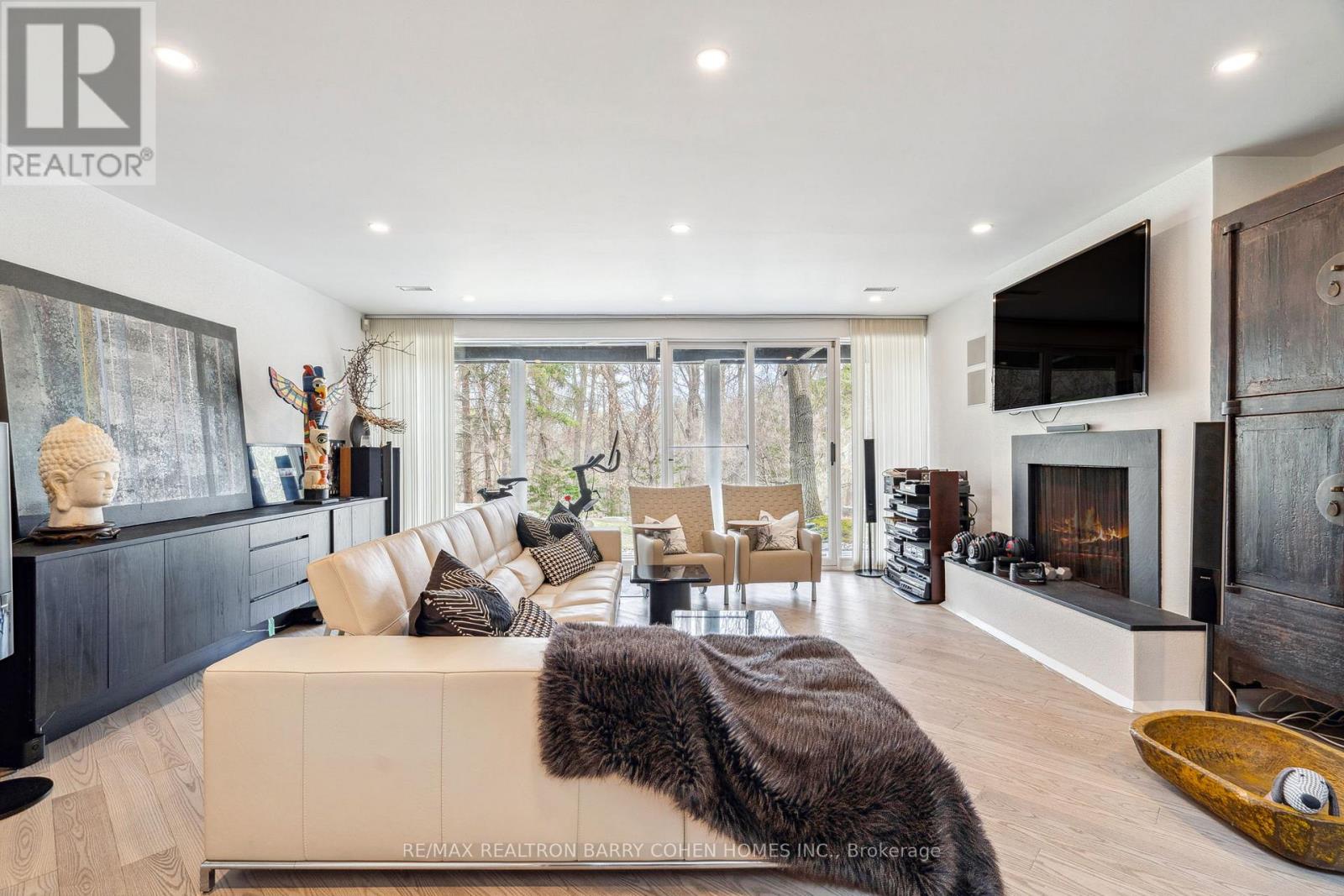 18 Timberglade Court, Toronto, Ontario  M2L 2Y2 - Photo 33 - C12984882