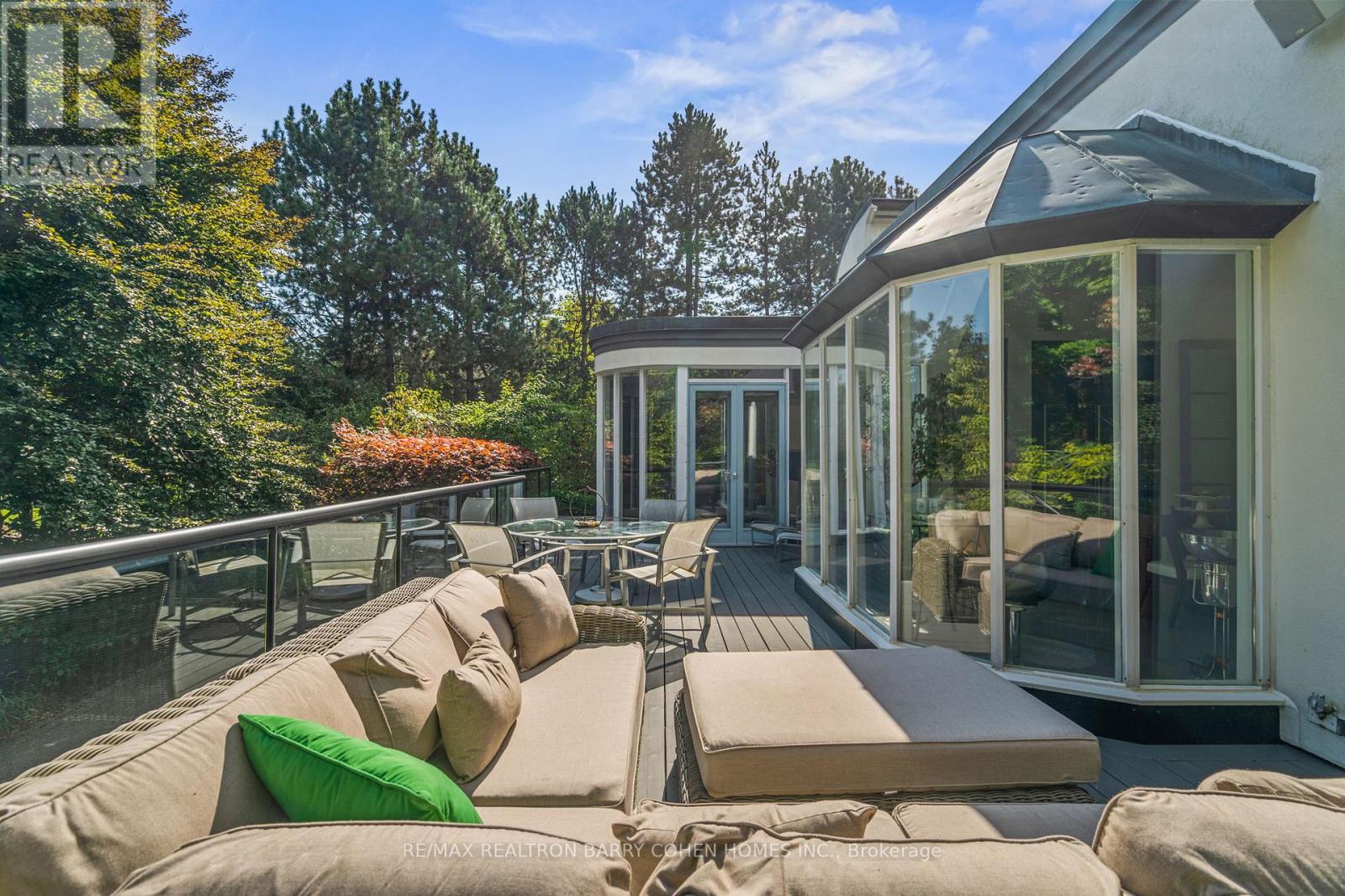 18 Timberglade Court, Toronto, Ontario  M2L 2Y2 - Photo 40 - C12984882