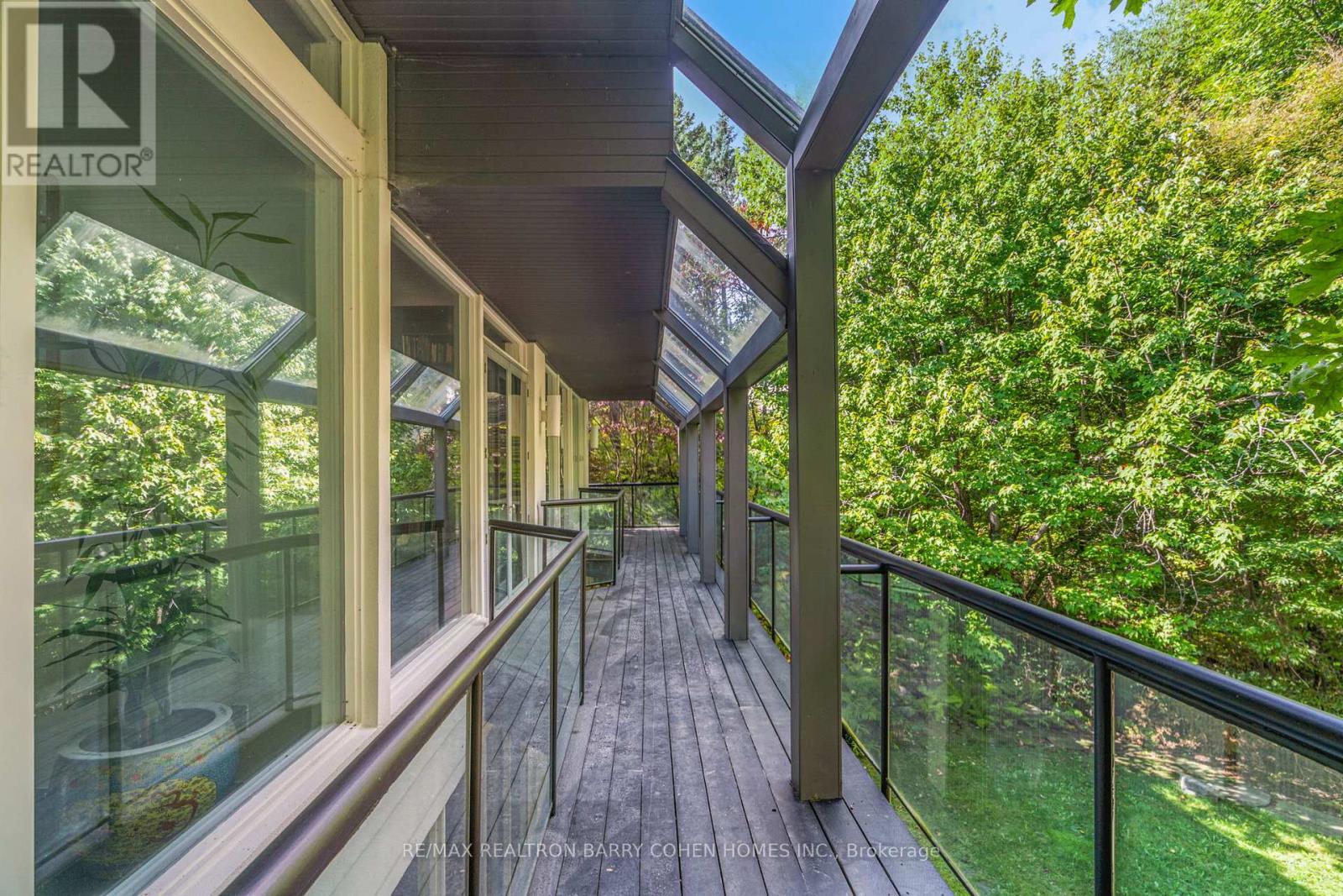 18 Timberglade Court, Toronto, Ontario  M2L 2Y2 - Photo 41 - C12984882