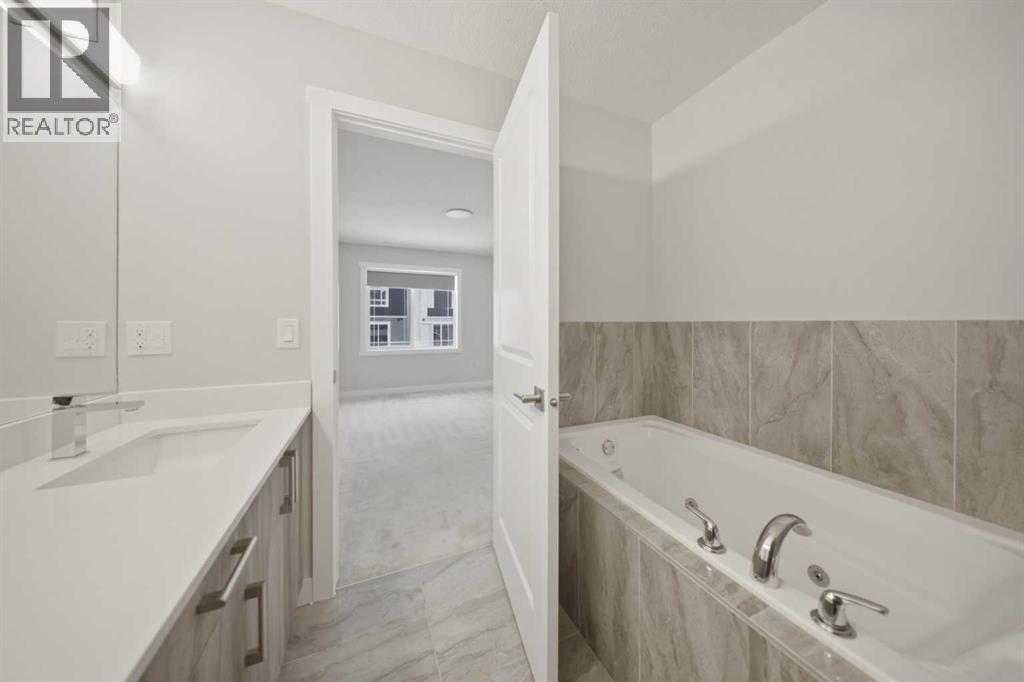 68 Cornerbrook View NE, Calgary, Alberta T3N 2B5 - Photo 10 - A2298682