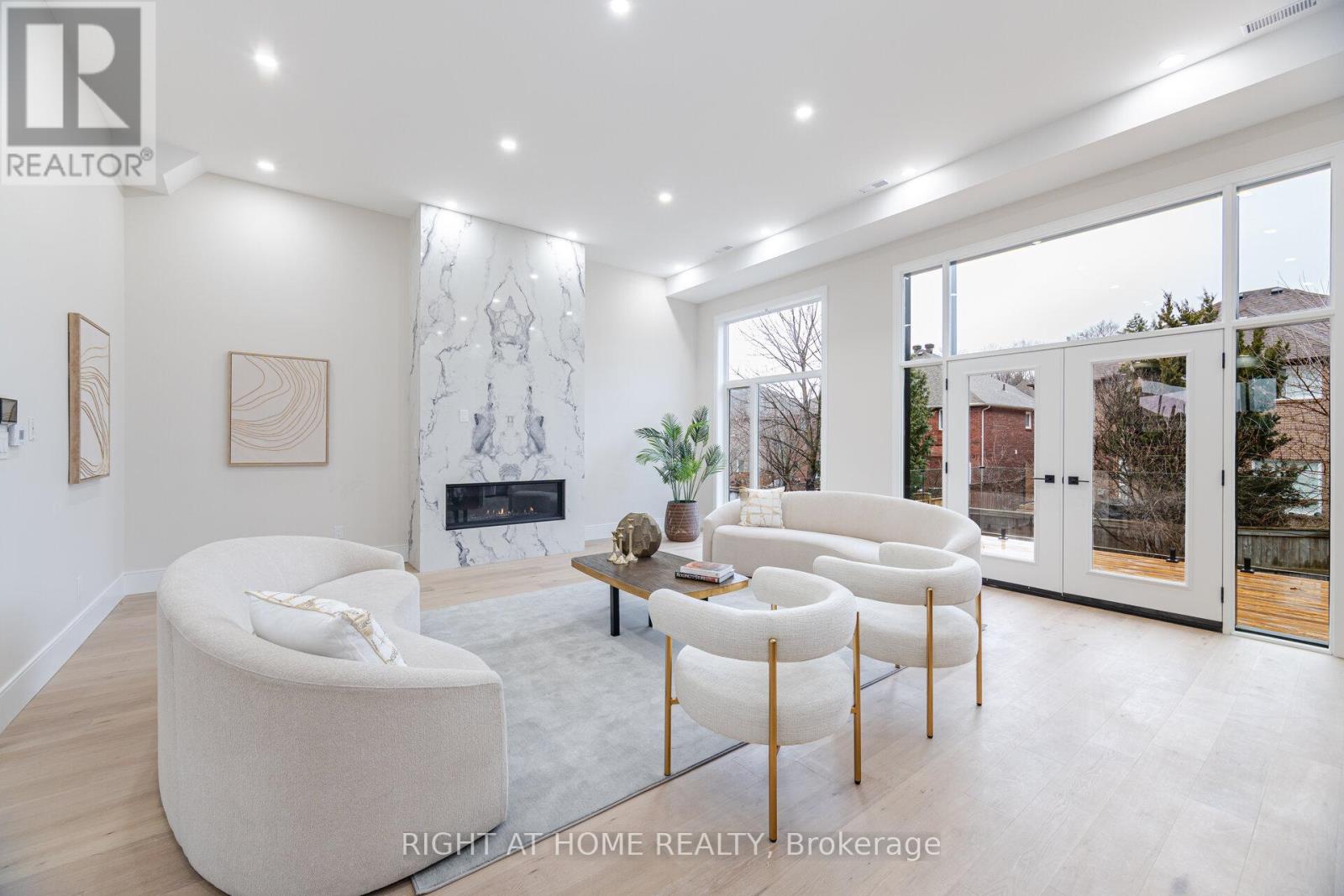 1950 Rosebank Road, Pickering, Ontario  L1V 1P8 - Photo 11 - E12984778