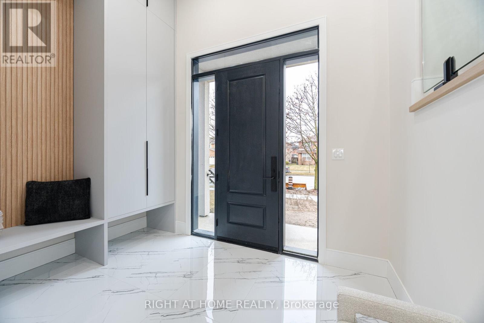 1950 Rosebank Road, Pickering, Ontario  L1V 1P8 - Photo 4 - E12984778