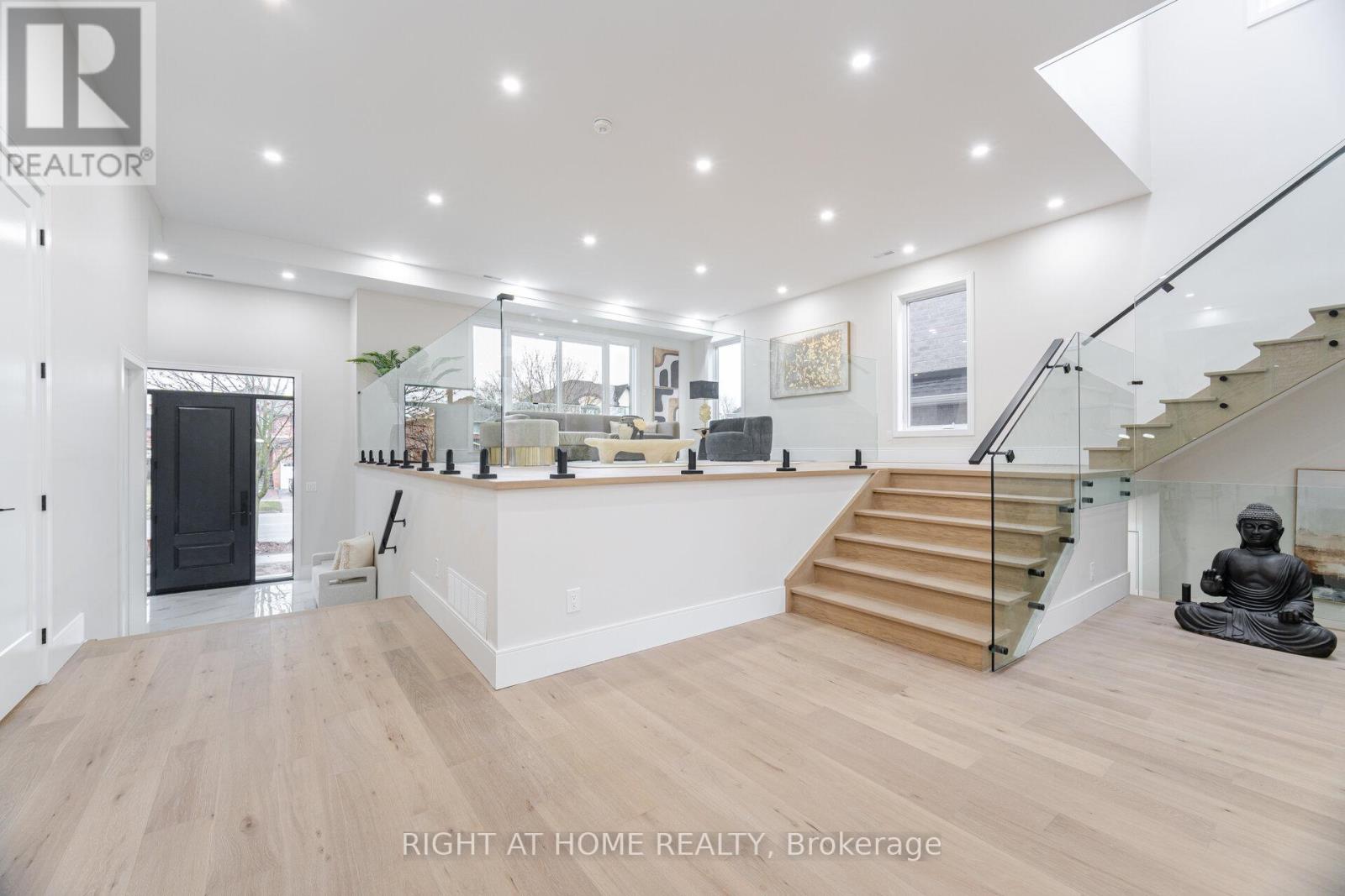 1950 Rosebank Road, Pickering, Ontario  L1V 1P8 - Photo 7 - E12984778