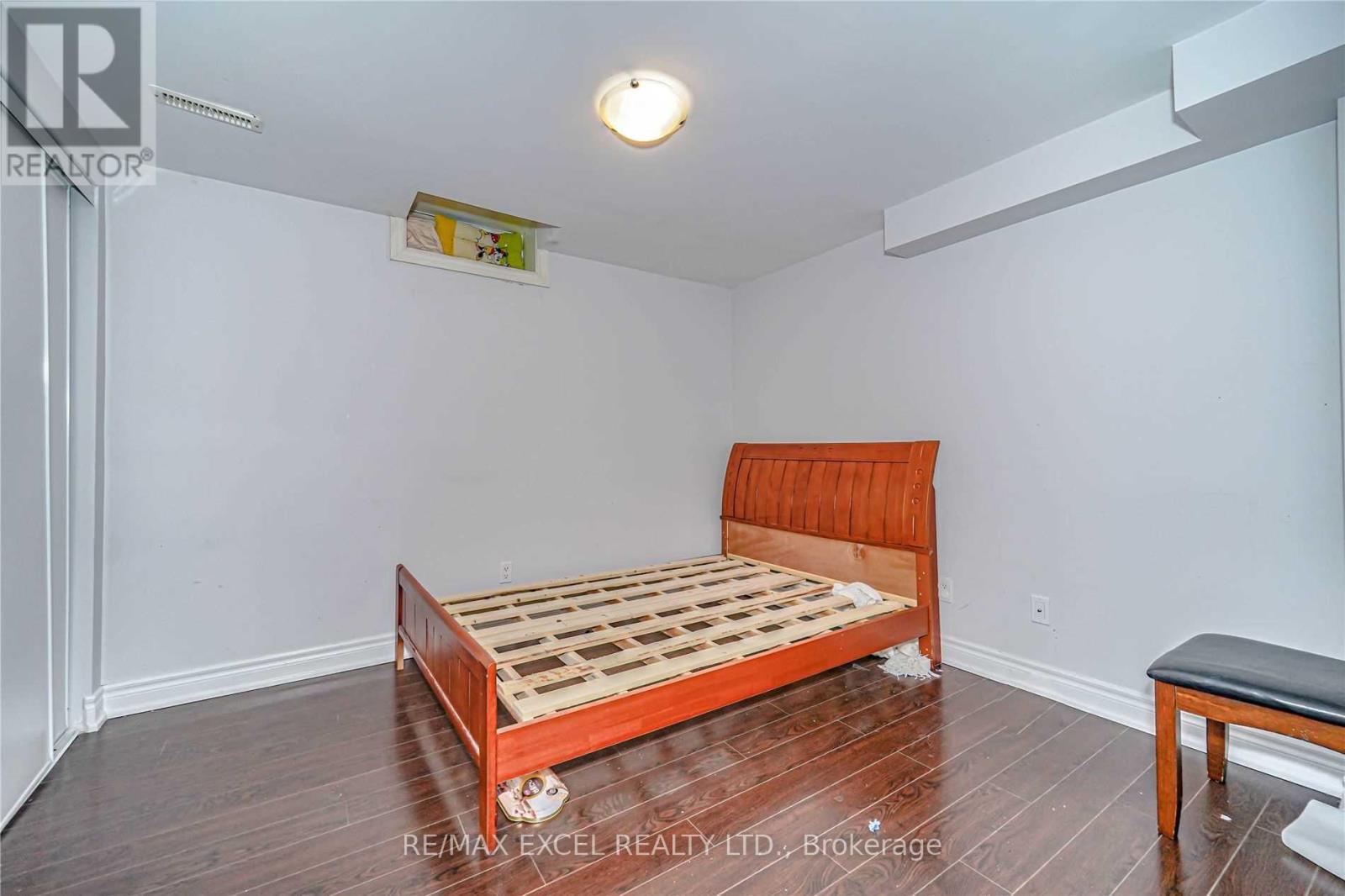 Bsmt - 47 Whiteleaf Crescent, Toronto (Milliken), Ontario  M1V 3G1 - Photo 11 - E12984802