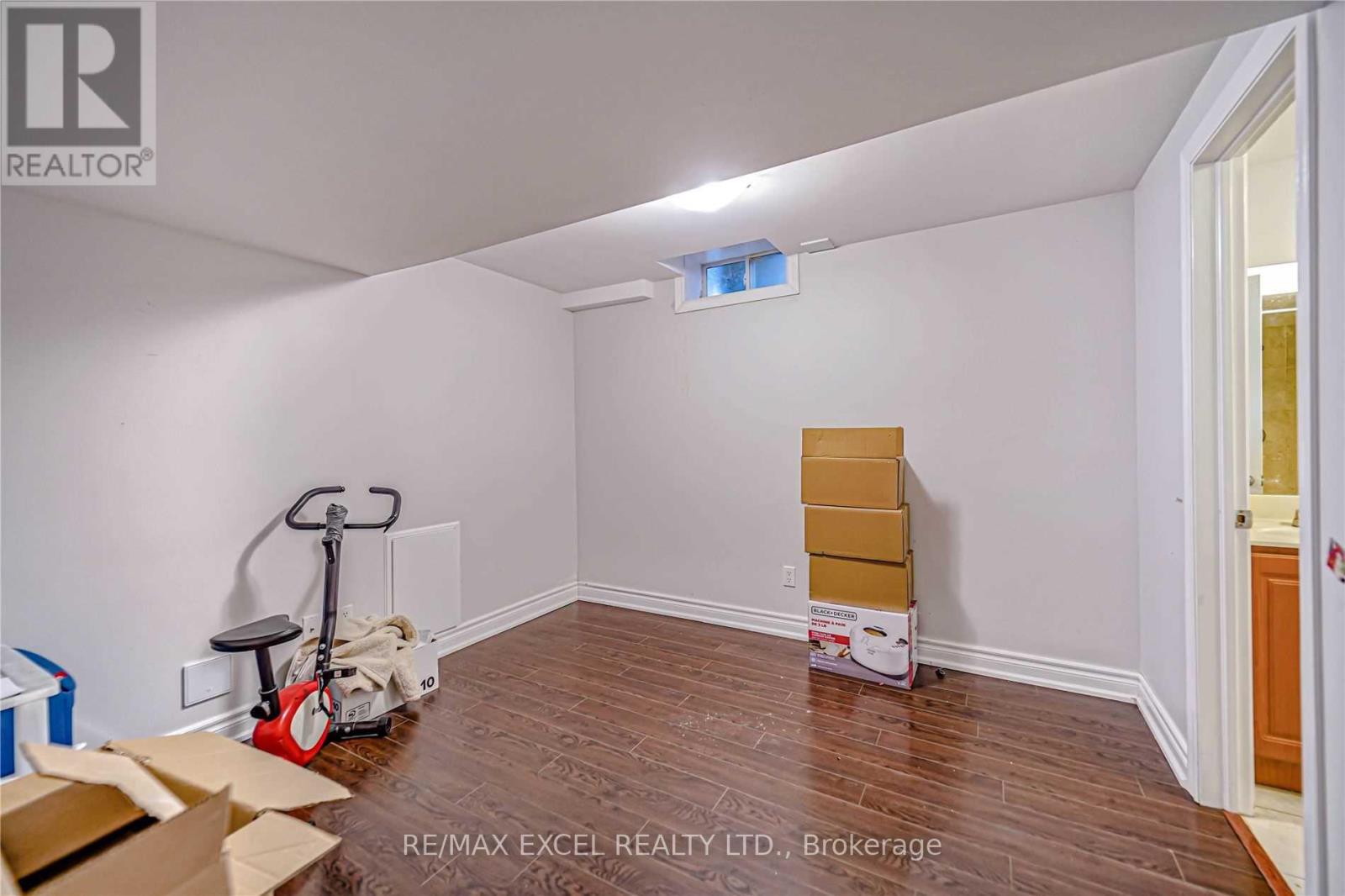 Bsmt - 47 Whiteleaf Crescent, Toronto (Milliken), Ontario  M1V 3G1 - Photo 8 - E12984802