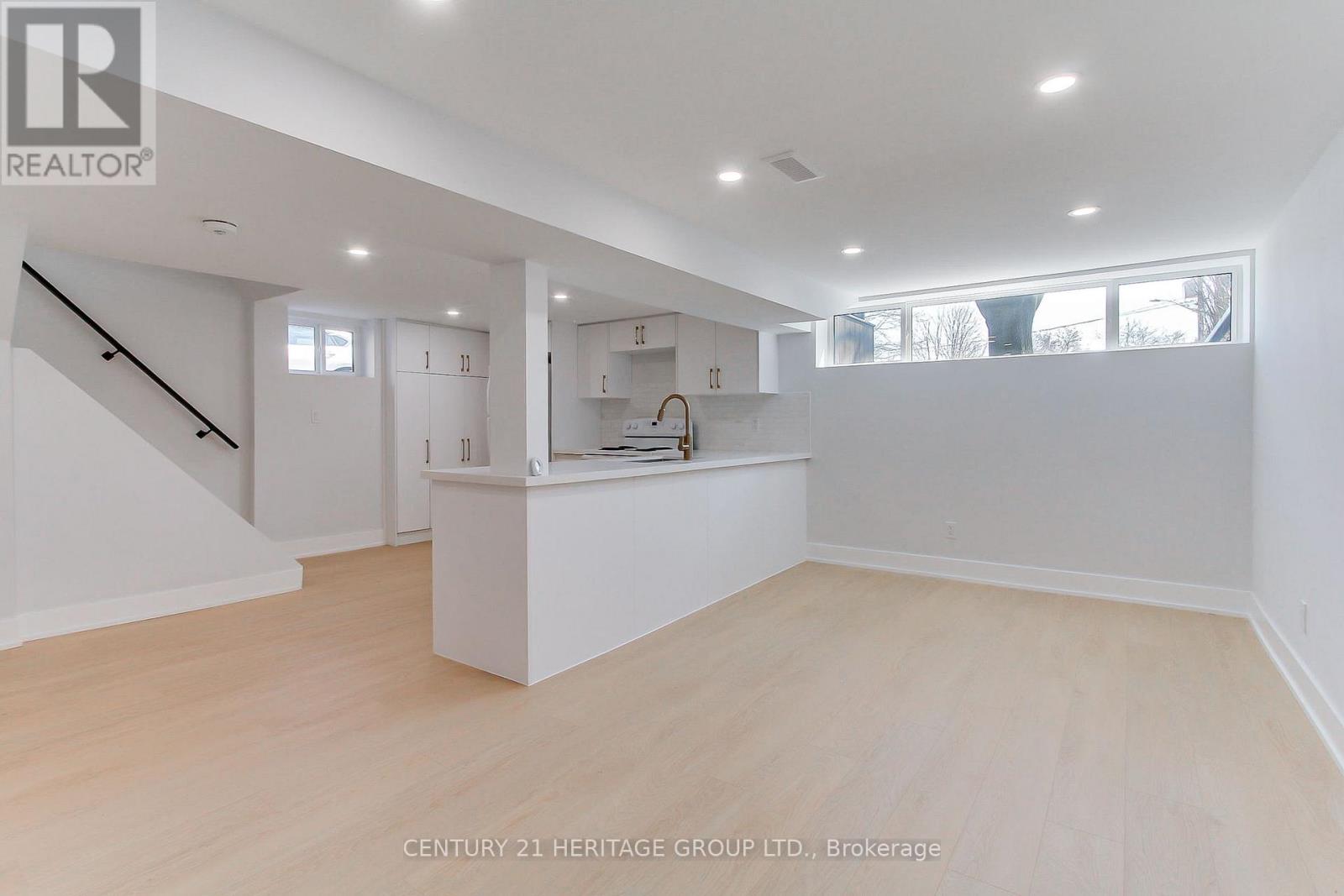 69 Marlin Court, Newmarket, Ontario  L3Y 2W7 - Photo 20 - N12984784