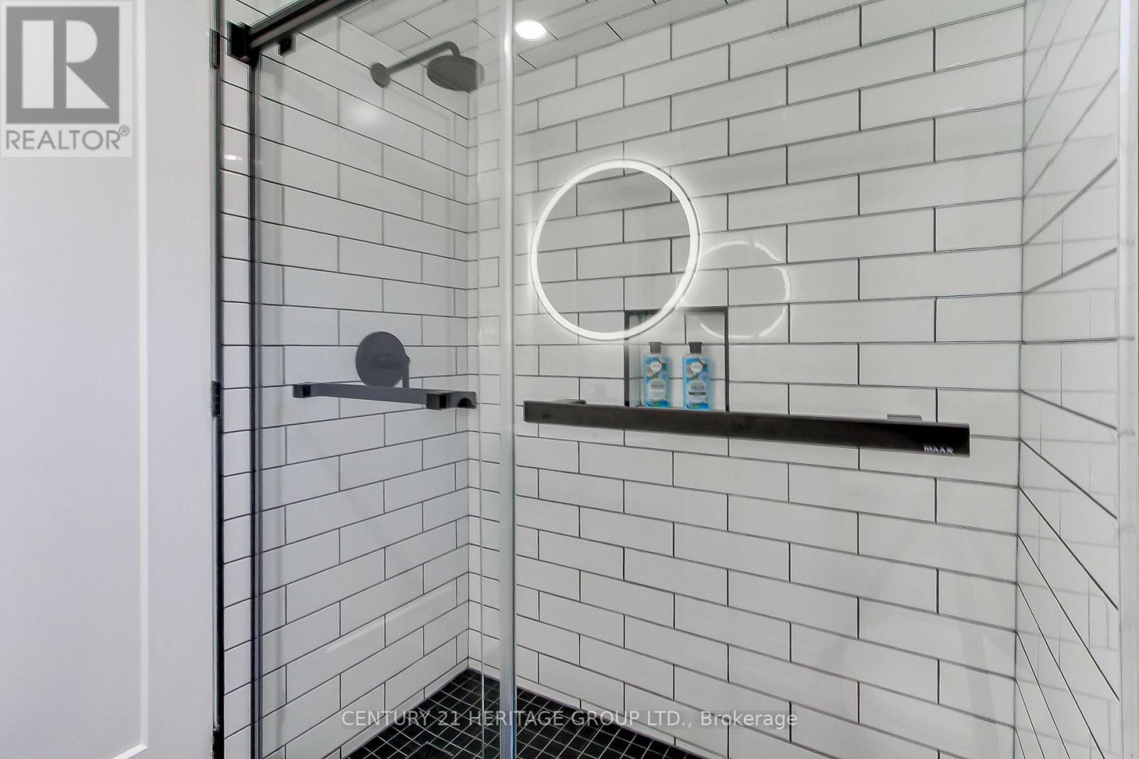 69 Marlin Court, Newmarket, Ontario  L3Y 2W7 - Photo 27 - N12984784