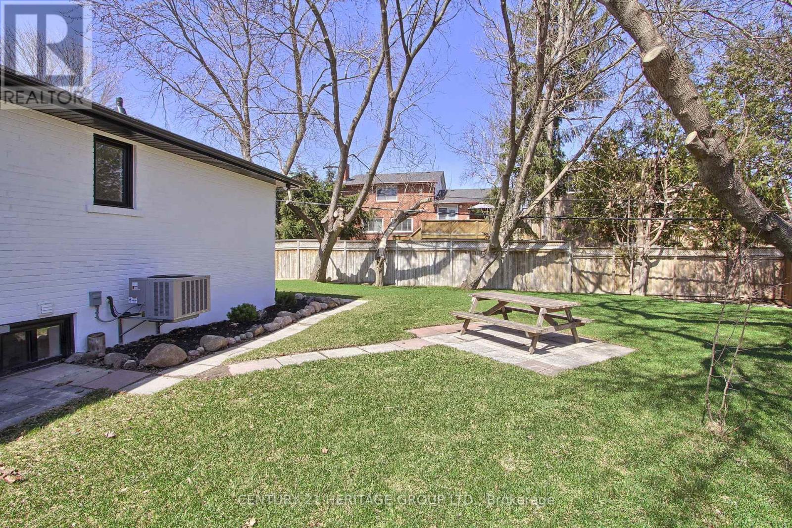 69 Marlin Court, Newmarket, Ontario  L3Y 2W7 - Photo 28 - N12984784