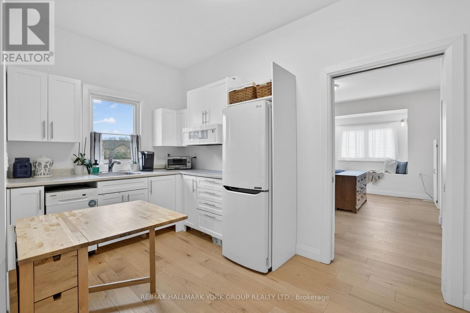 294 Cawthra Boulevard, Newmarket, Ontario  L3Y 4N8 - Photo 10 - N12984824