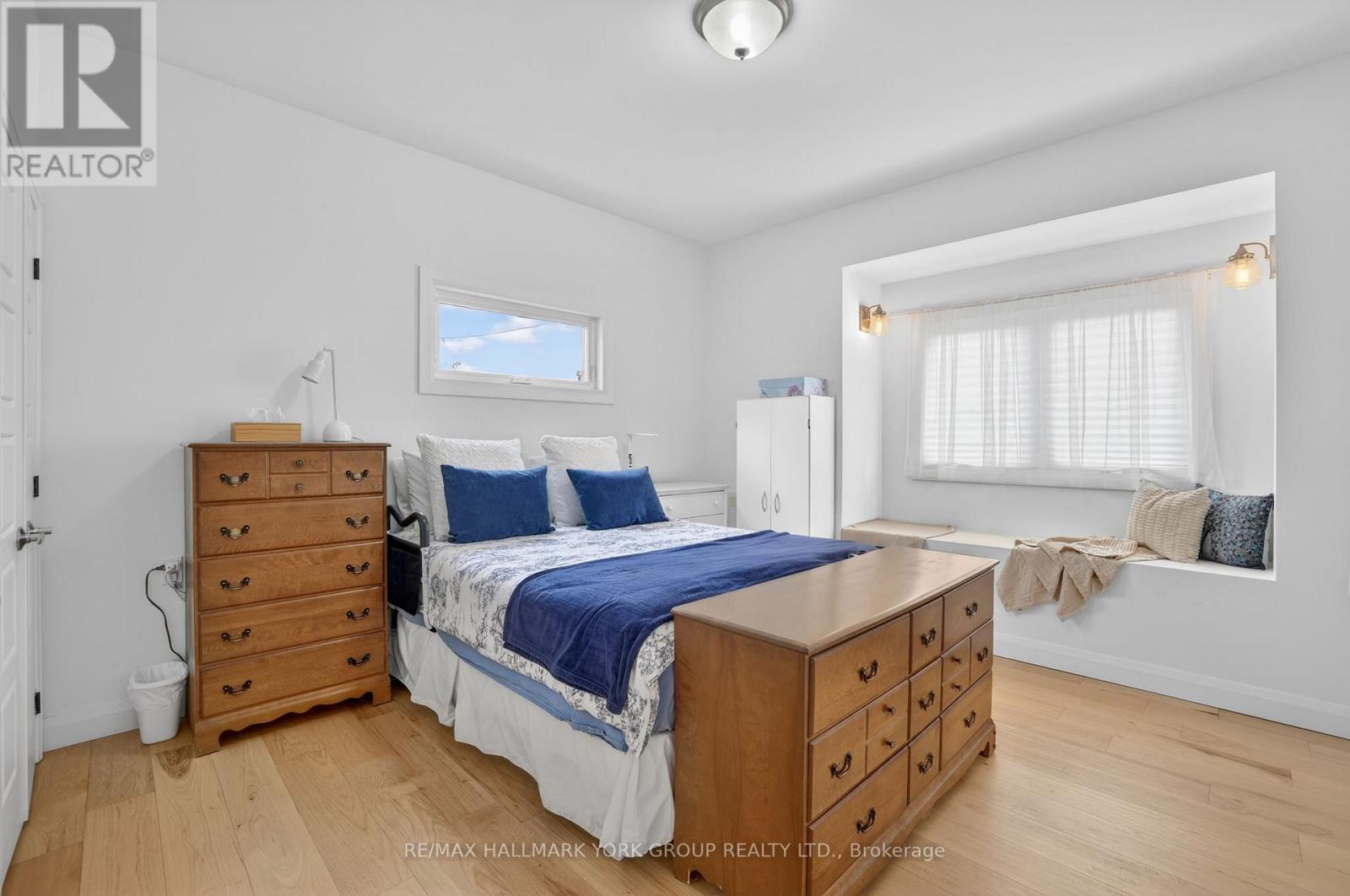 294 Cawthra Boulevard, Newmarket, Ontario  L3Y 4N8 - Photo 12 - N12984824