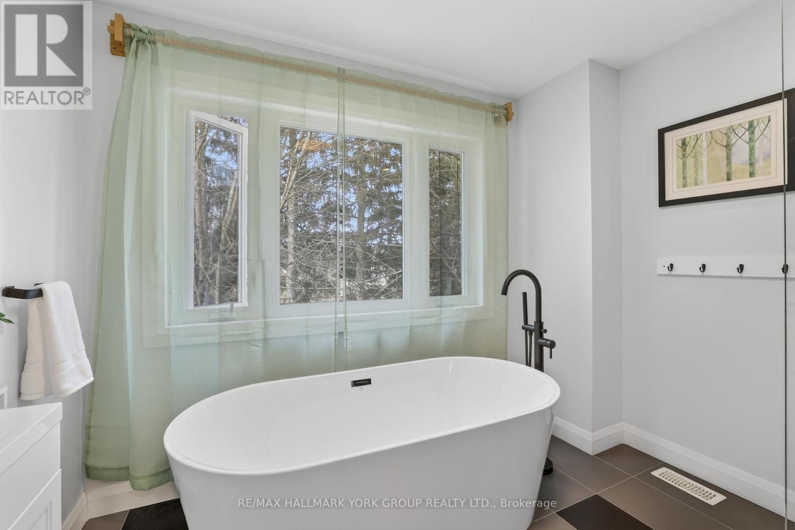 294 Cawthra Boulevard, Newmarket, Ontario  L3Y 4N8 - Photo 15 - N12984824