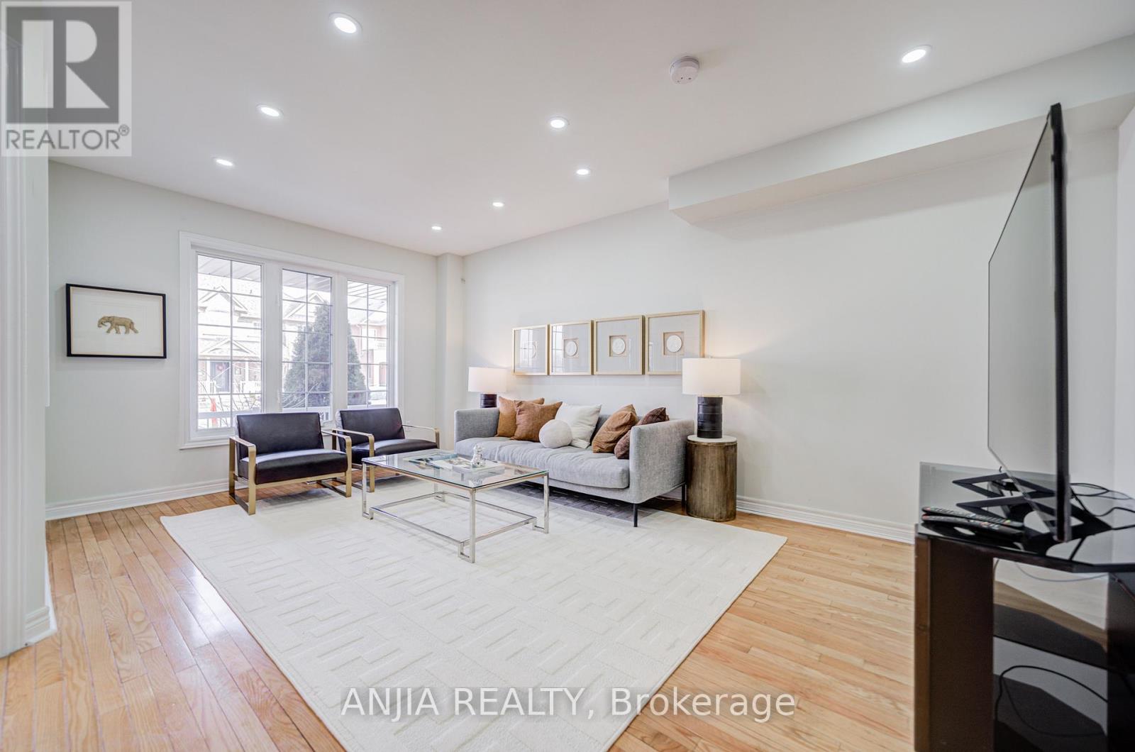 2033 Bur Oak Avenue, Markham, Ontario  L6E 1X3 - Photo 7 - N12984846