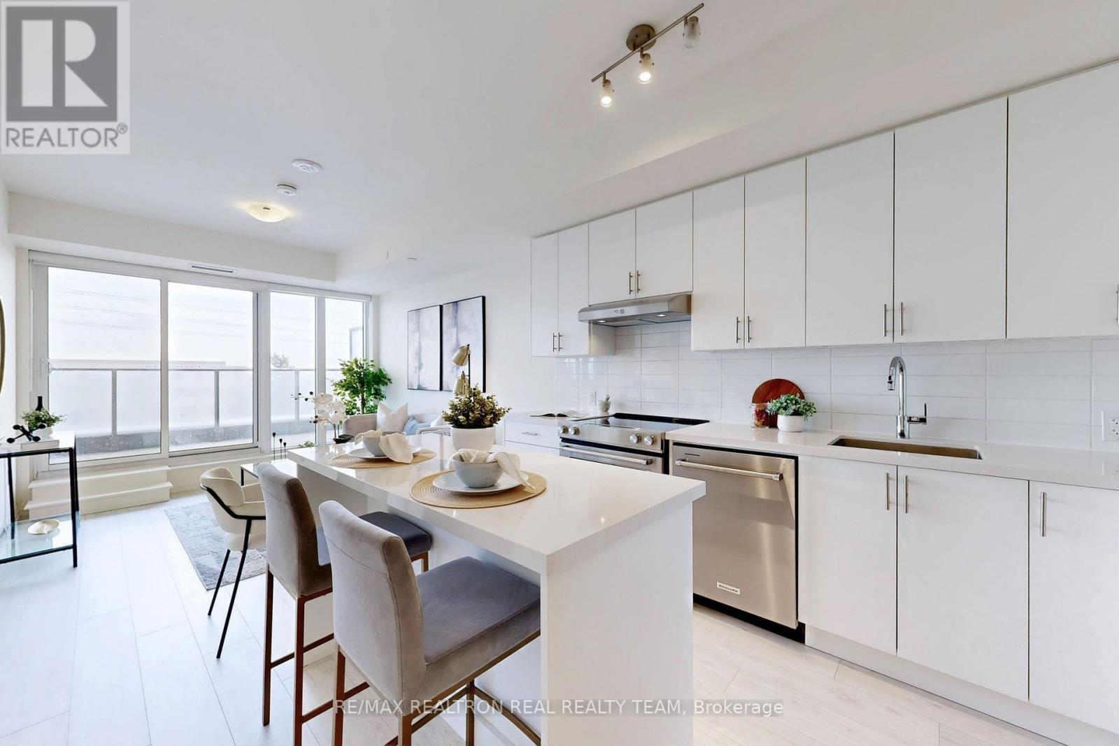 211 - 8960 Jane Street, Vaughan, Ontario L4K 2M9 - Photo 14 - N12984918