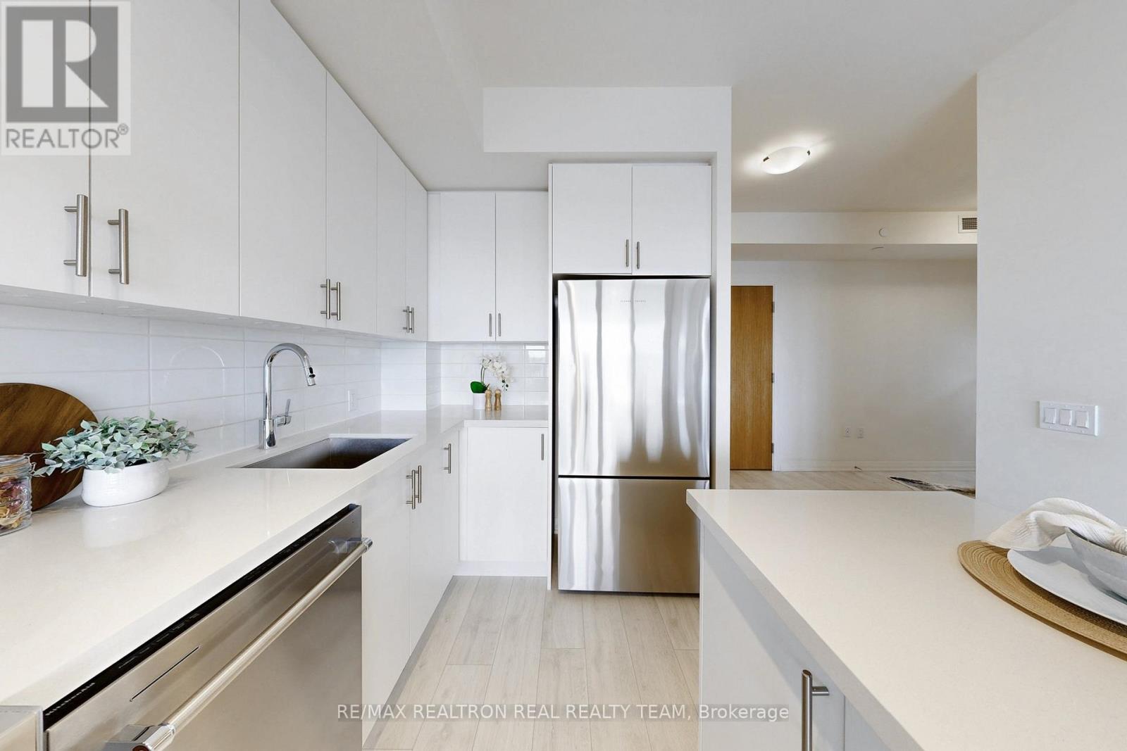 211 - 8960 Jane Street, Vaughan, Ontario L4K 2M9 - Photo 18 - N12984918