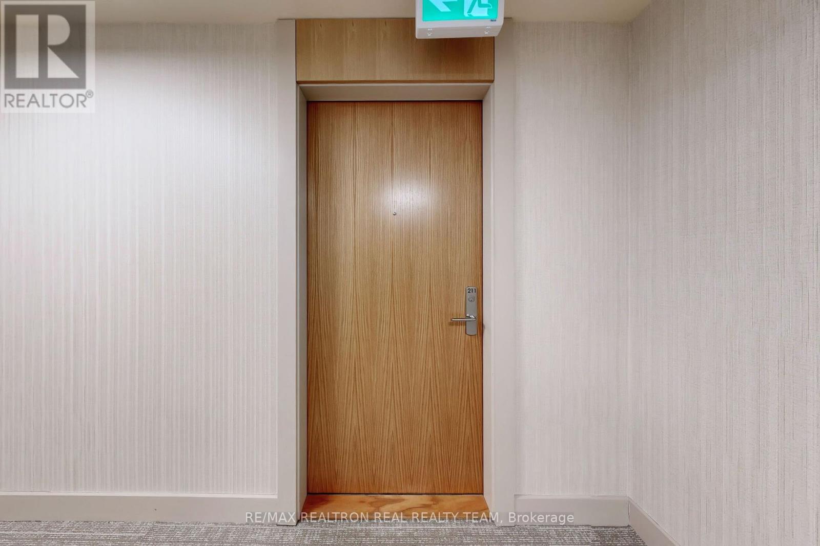 211 - 8960 Jane Street, Vaughan, Ontario L4K 2M9 - Photo 7 - N12984918