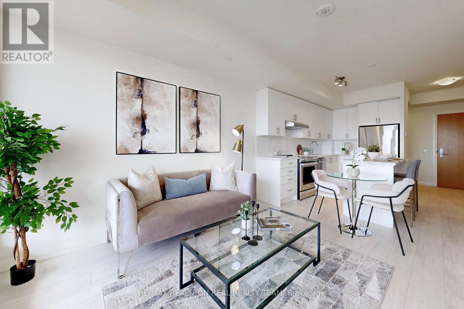 211 - 8960 Jane Street, Vaughan, Ontario L4K 2M9 - Photo 9 - N12984918