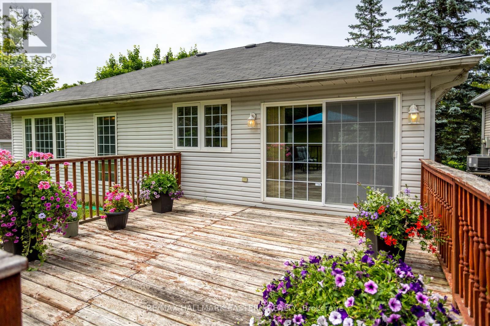 75 Oxford Street, Selwyn, Ontario  K0L 2H0 - Photo 41 - X12805874
