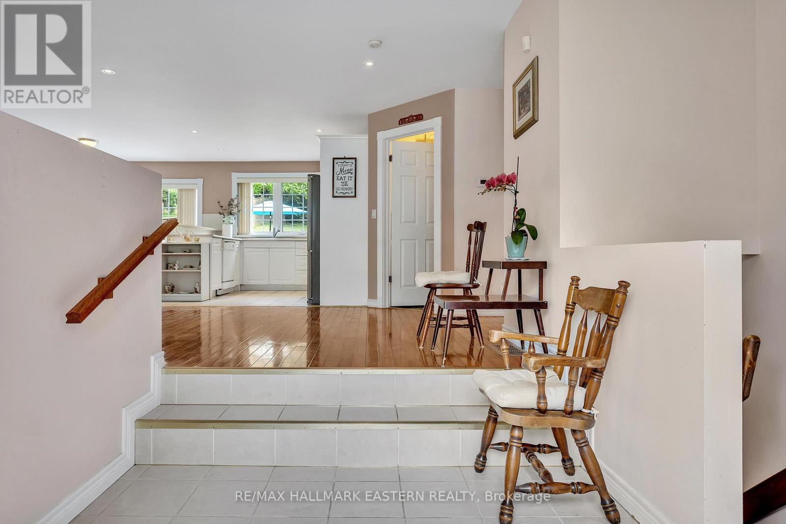 75 Oxford Street, Selwyn, Ontario  K0L 2H0 - Photo 7 - X12805874