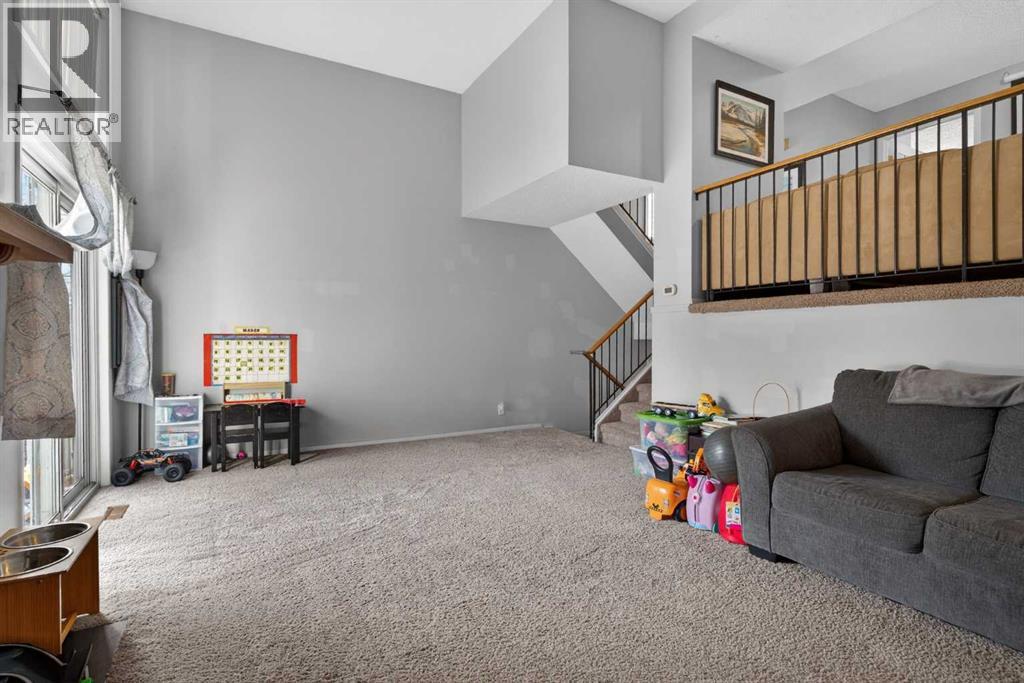 53 Millrise Lane SW, Calgary, Alberta  T2Y 2C4 - Photo 8 - A2293627