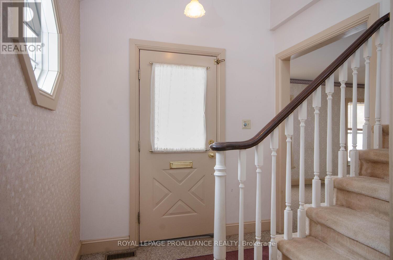 10 Gifford Street, Port Hope, Ontario  L1A 3Z1 - Photo 7 - X12806234