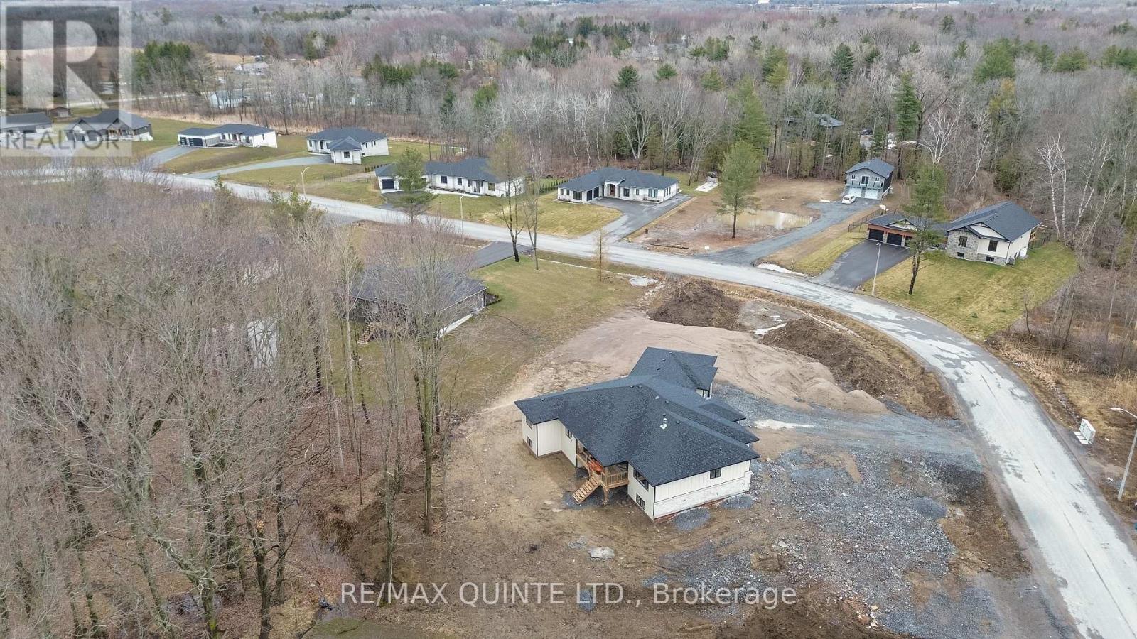 235 Michael's Way, Prince Edward County, Ontario  K0K 1L0 - Photo 6 - X12945932