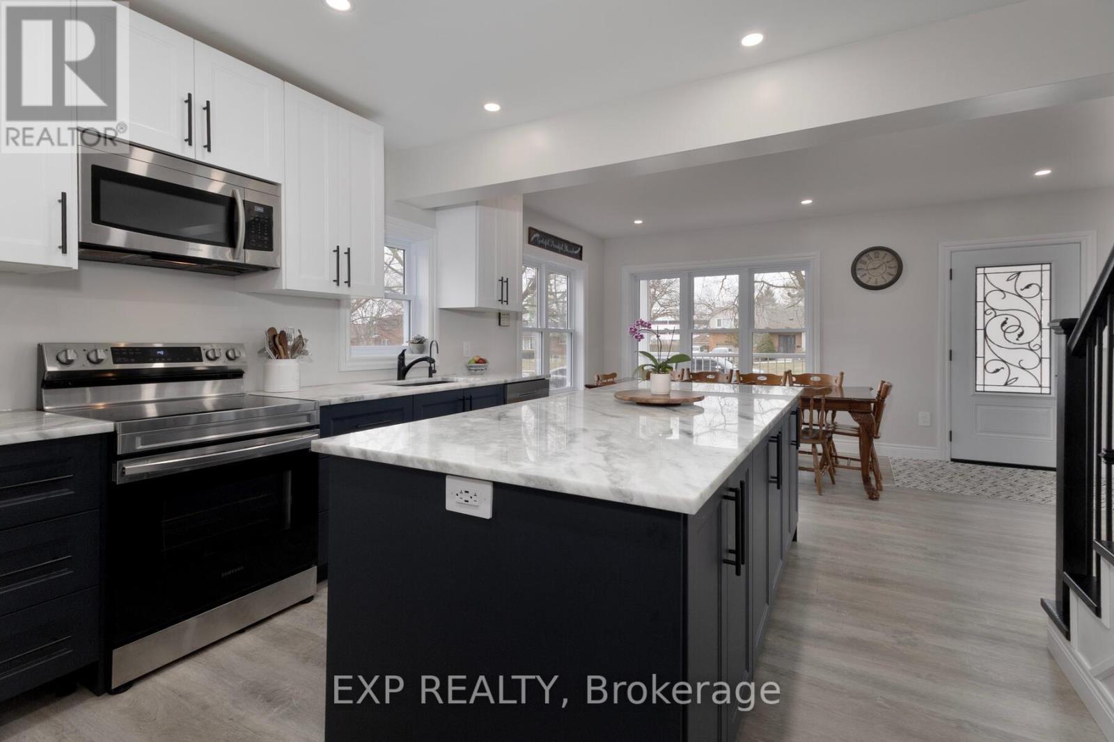 1038 Dearness Drive, London South, Ontario  N6E 1N7 - Photo 3 - X12901810