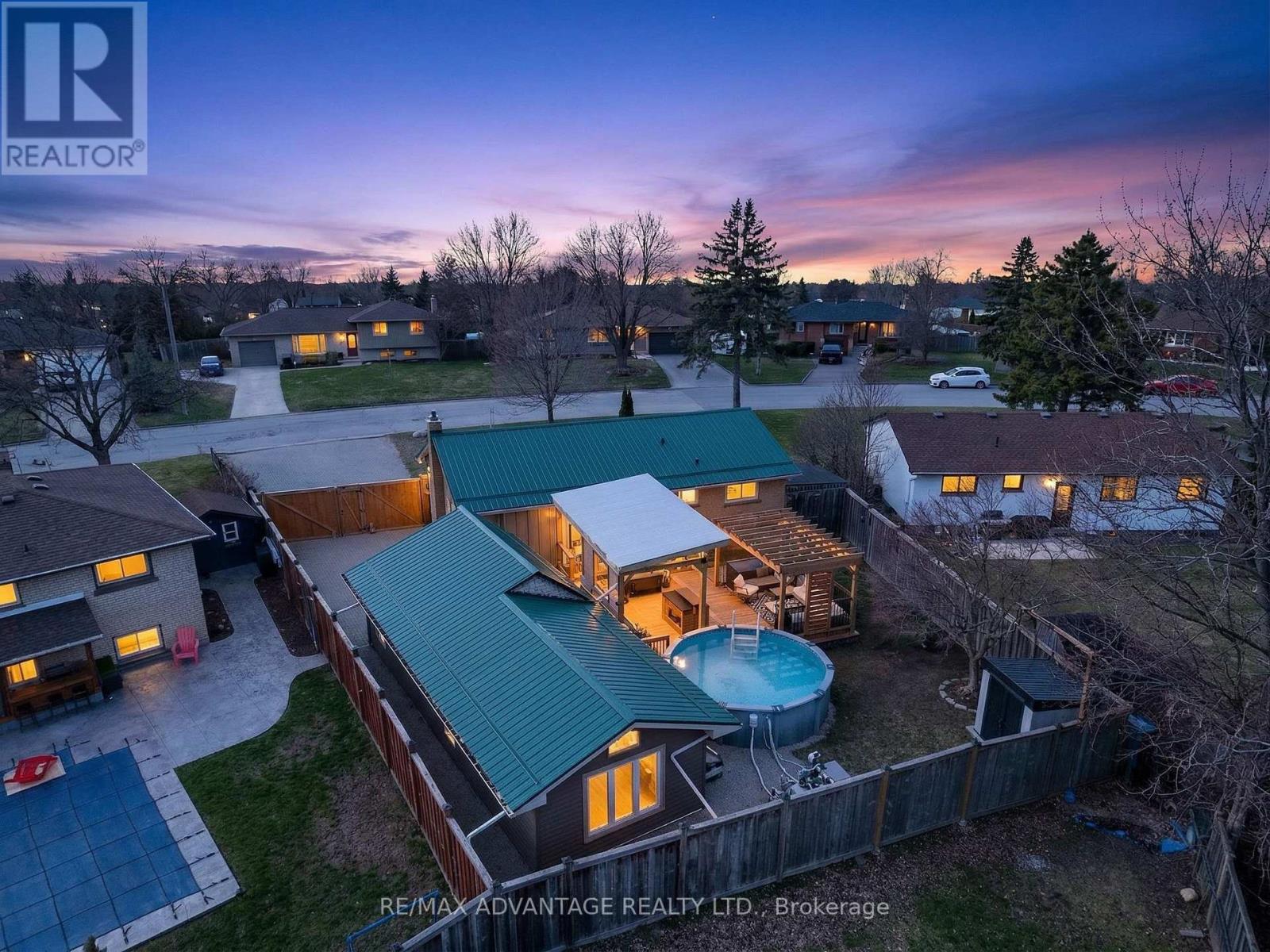 7 Gustin Avenue, London South, Ontario  N6P 1C2 - Photo 2 - X12983154