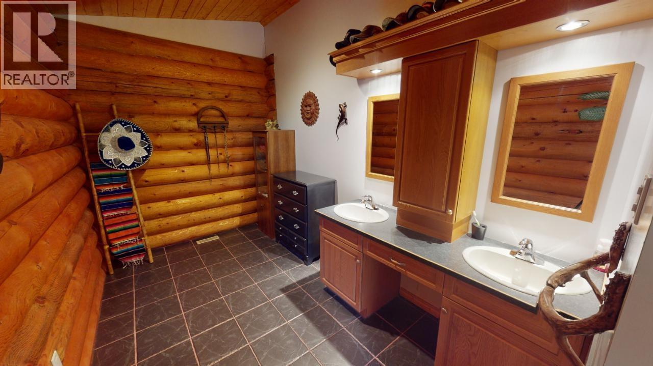 6006 Wolf Creek Road, Wasa, British Columbia  V0B 2K0 - Photo 26 - 10382886