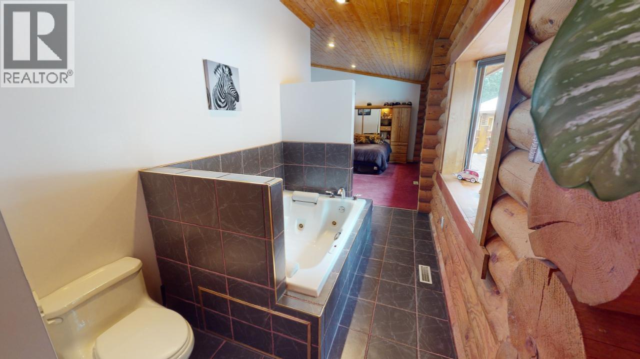 6006 Wolf Creek Road, Wasa, British Columbia  V0B 2K0 - Photo 28 - 10382886