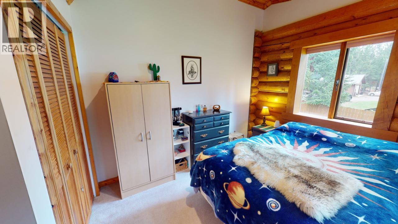 6006 Wolf Creek Road, Wasa, British Columbia  V0B 2K0 - Photo 32 - 10382886