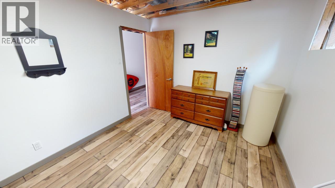 6006 Wolf Creek Road, Wasa, British Columbia  V0B 2K0 - Photo 40 - 10382886