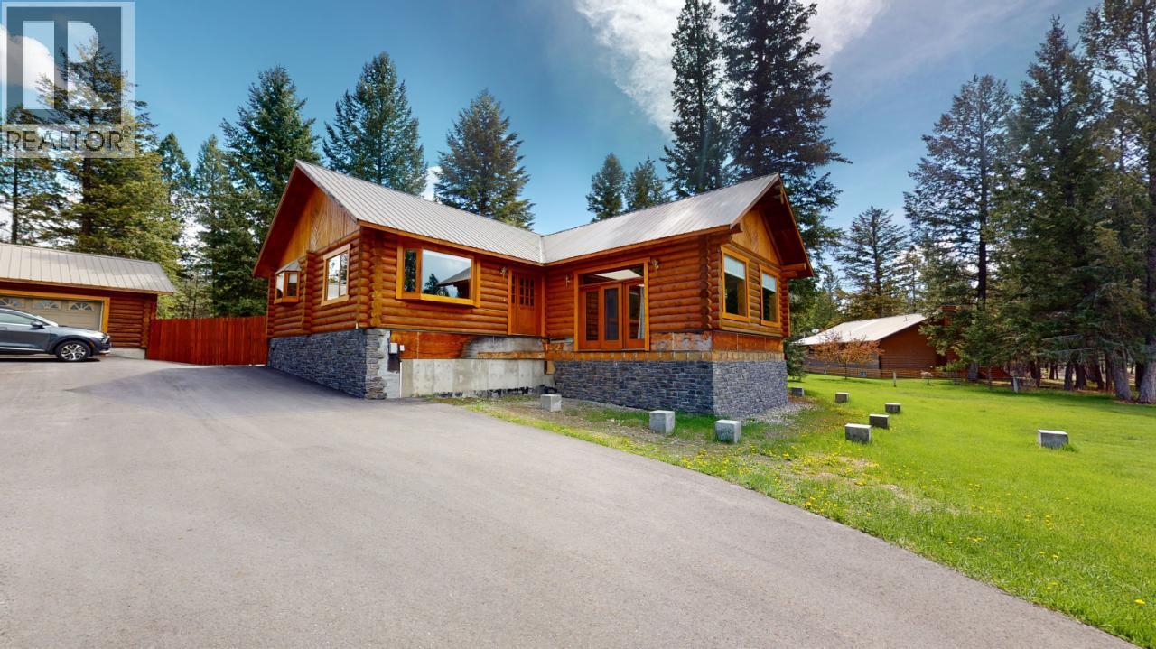 6006 Wolf Creek Road, Wasa, British Columbia  V0B 2K0 - Photo 7 - 10382886