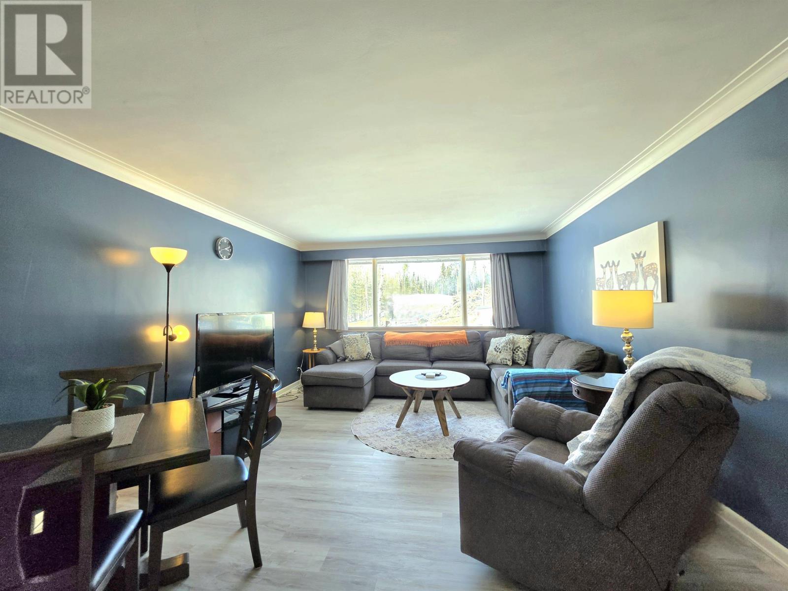 907 Seventh Street N, Kenora, Ontario  P9N 2R4 - Photo 3 - TB2600573