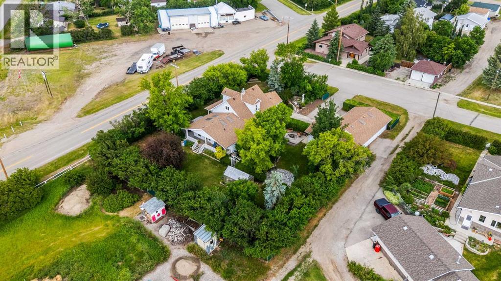 717 East Road, Standard, Alberta  T0J 3G0 - Photo 46 - A2282435