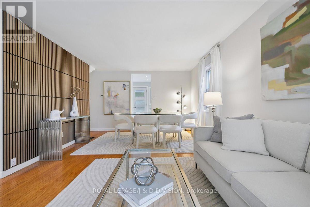 51 Skylark Road, Toronto, Ontario  M6S 4M5 - Photo 10 - W12984788